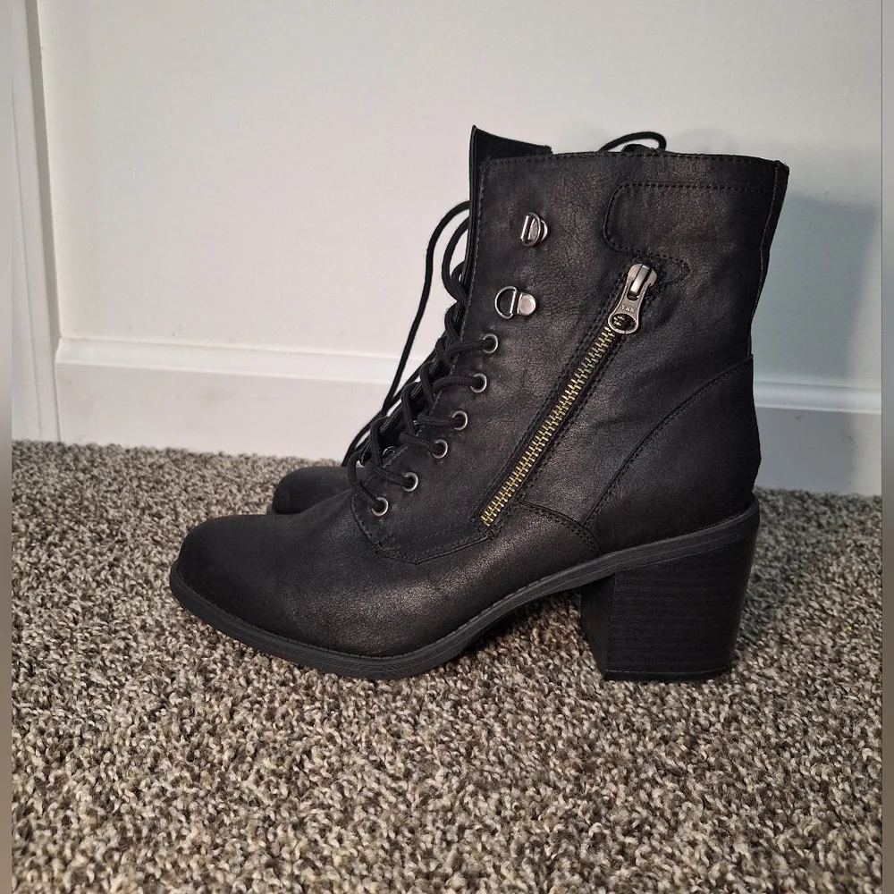 White Mountain Heeled Lace-Up Booties - Dorian Zs.9 - Picture 6 of 11